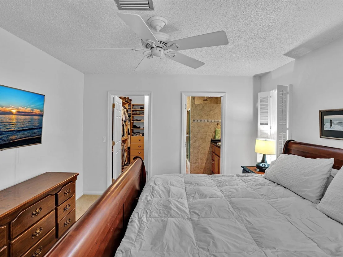 Photo of 3204 Lakeview Drive