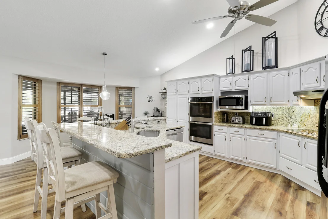 Photo of 15421 110th Avenue N
