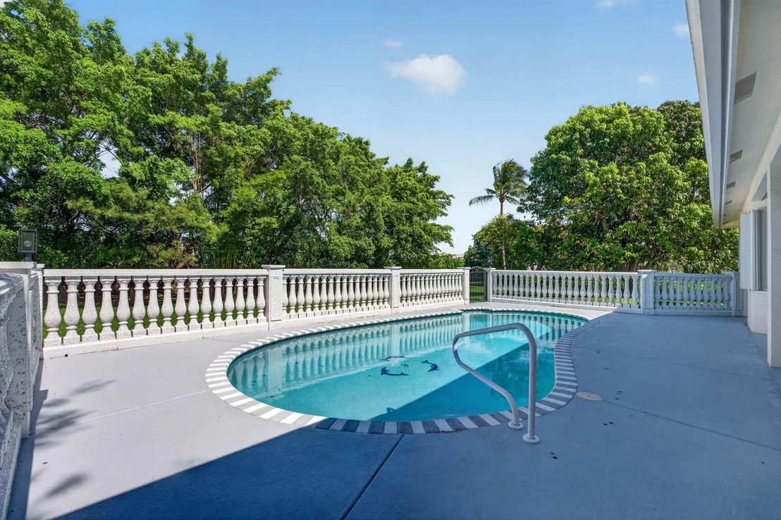 Photo of 8346 Sawpine Road