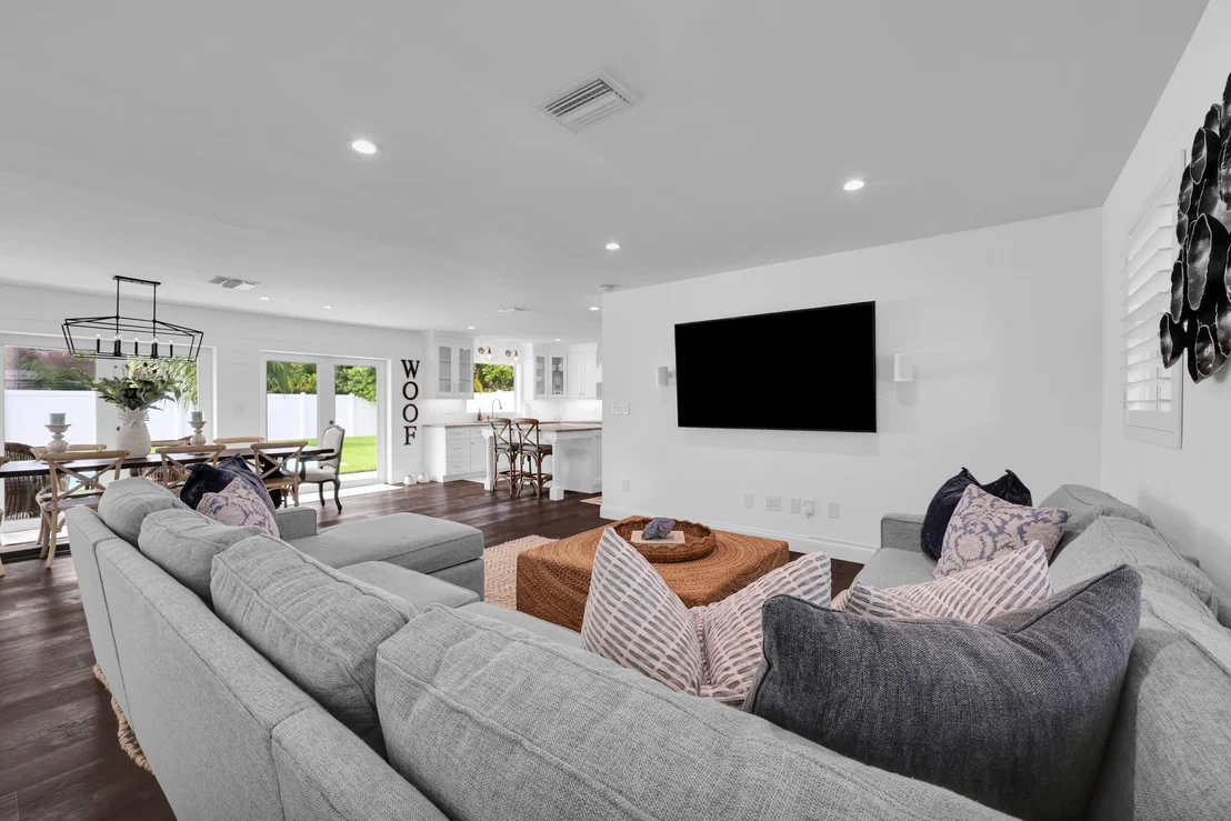 Photo of 8 WINDSOR Road W