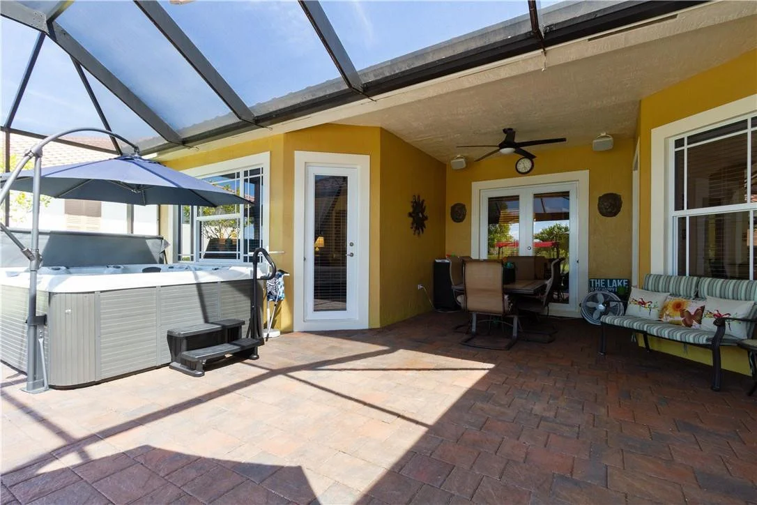 Photo of 10380 Peninsula Place