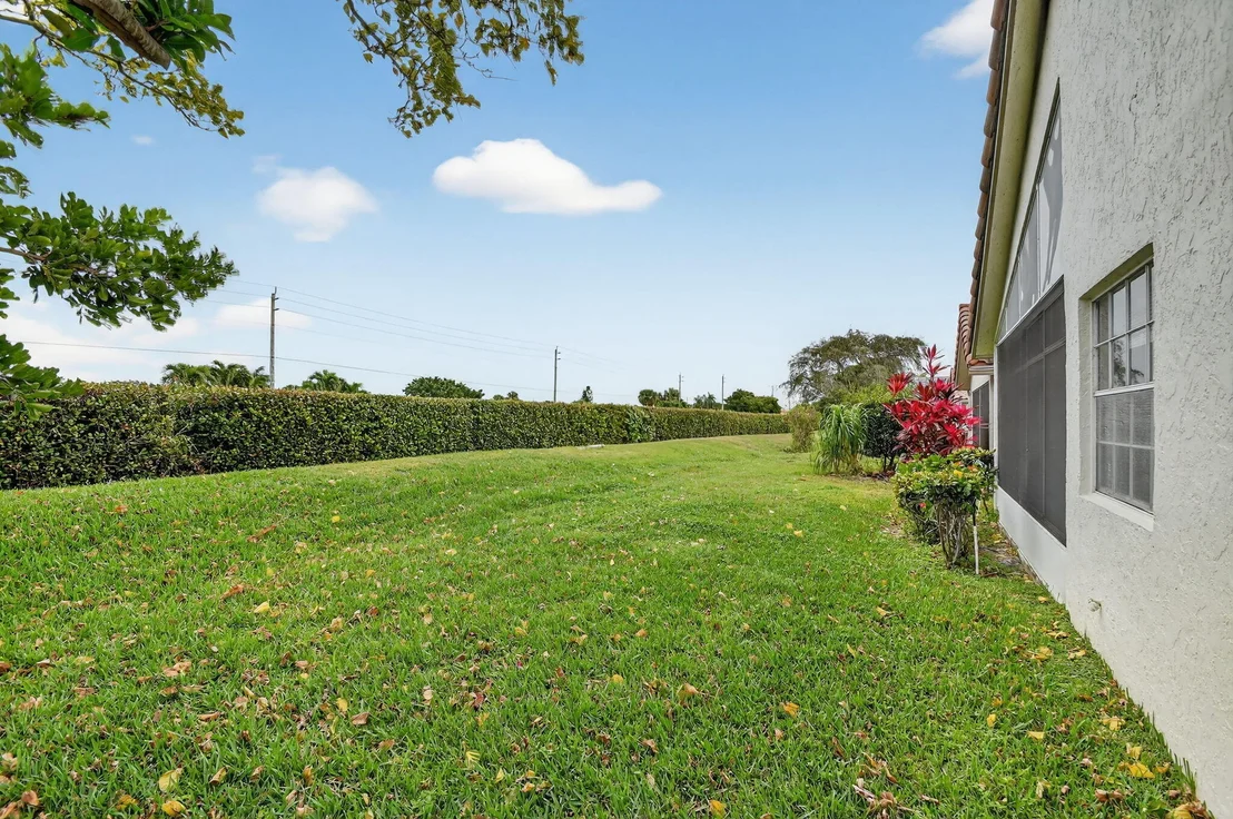 Photo of 6121 Bay Isles Drive