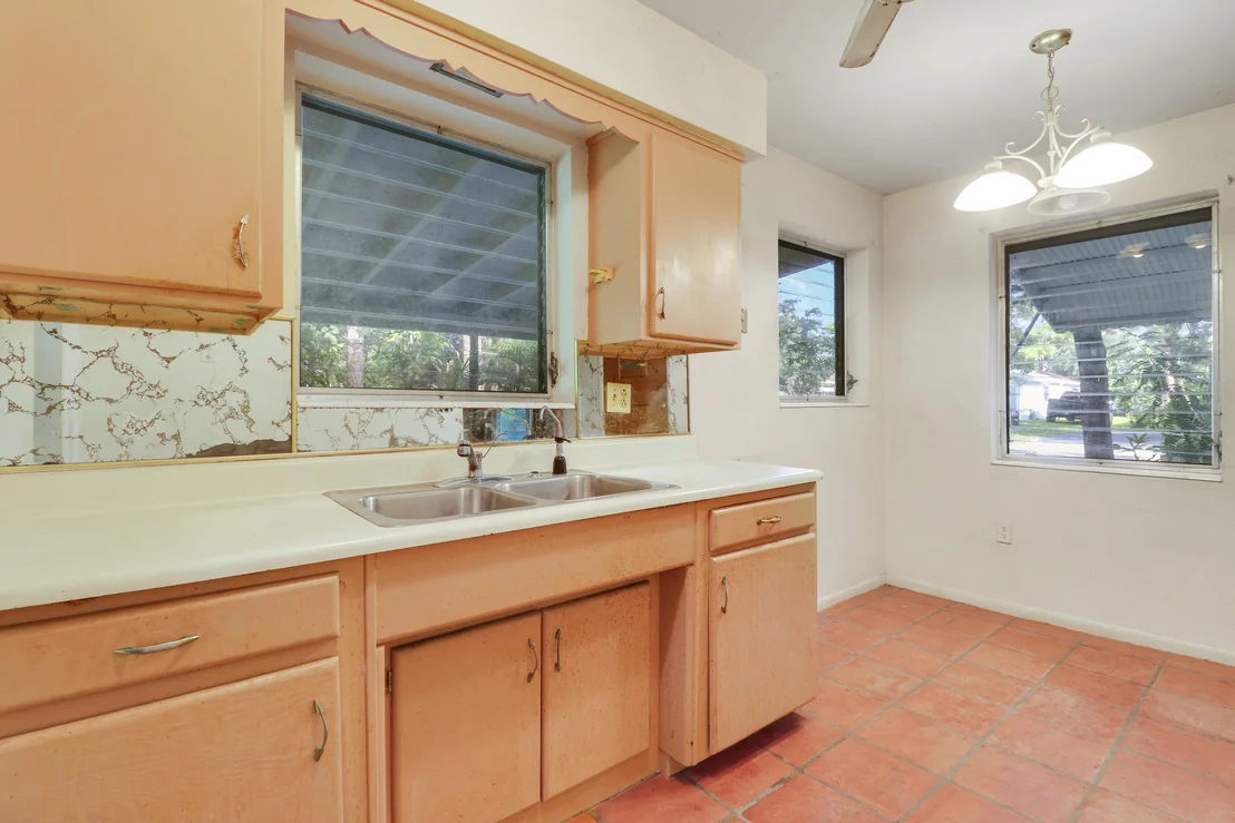 Photo of 142 2ND Street