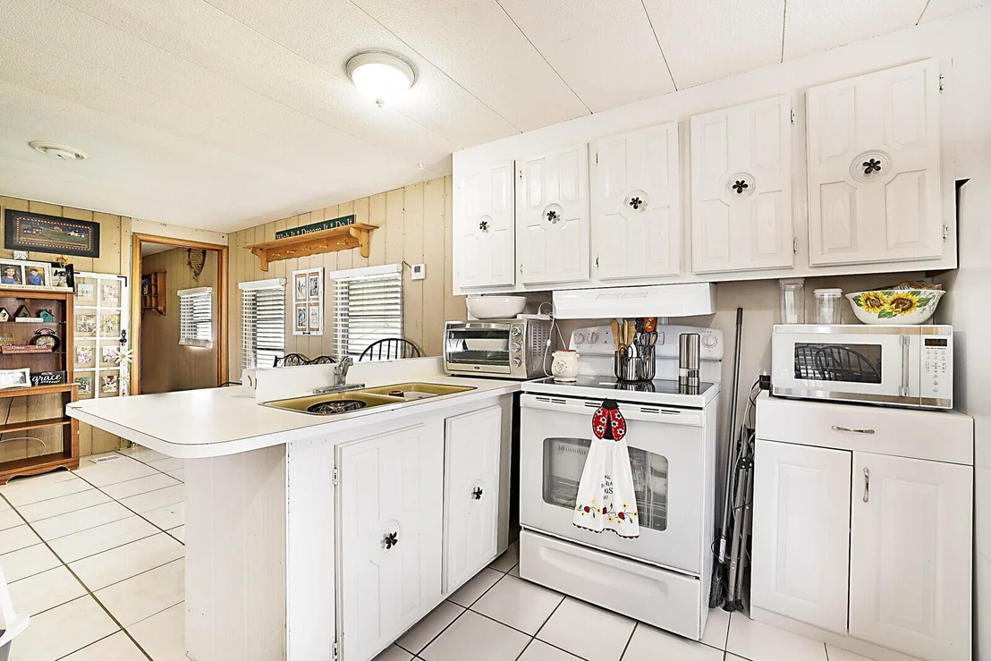 Photo of 4222 Hibiscus Circle