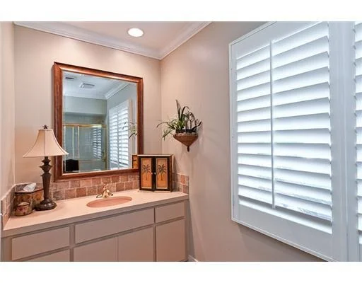Photo of 650 Tulip Tree Lane