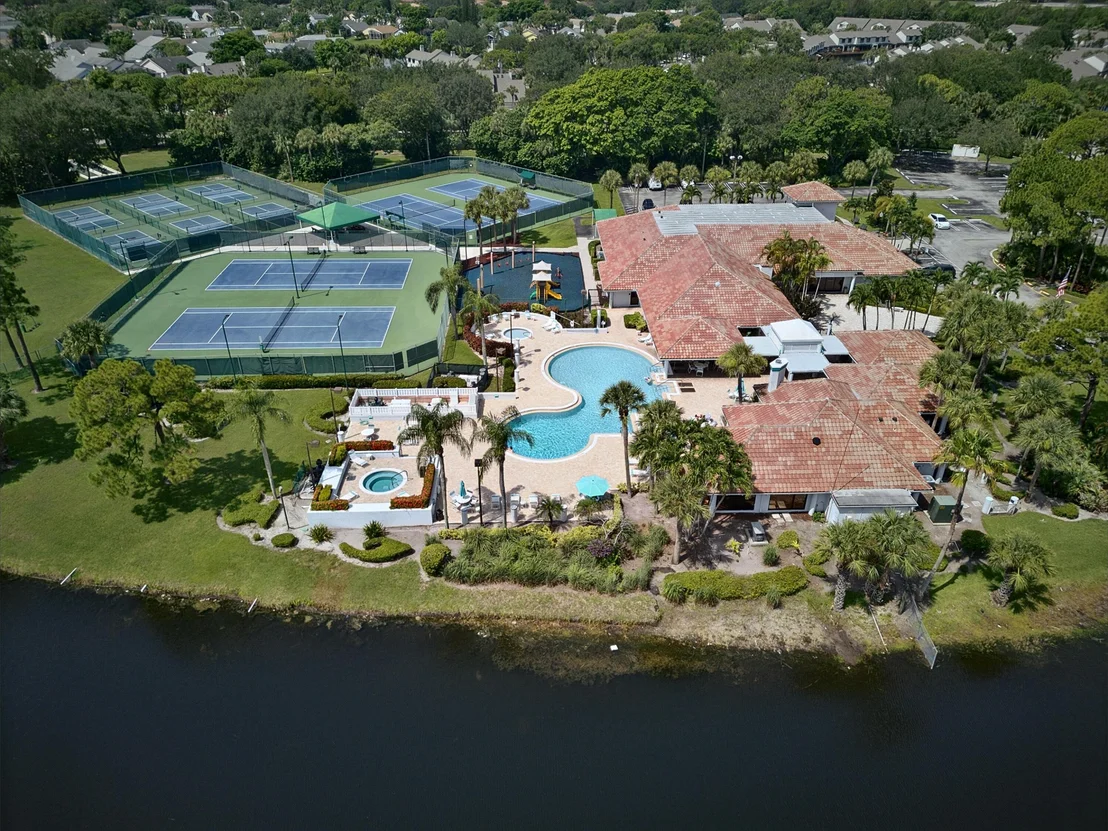 Photo of 126 HAMMOCKS Drive