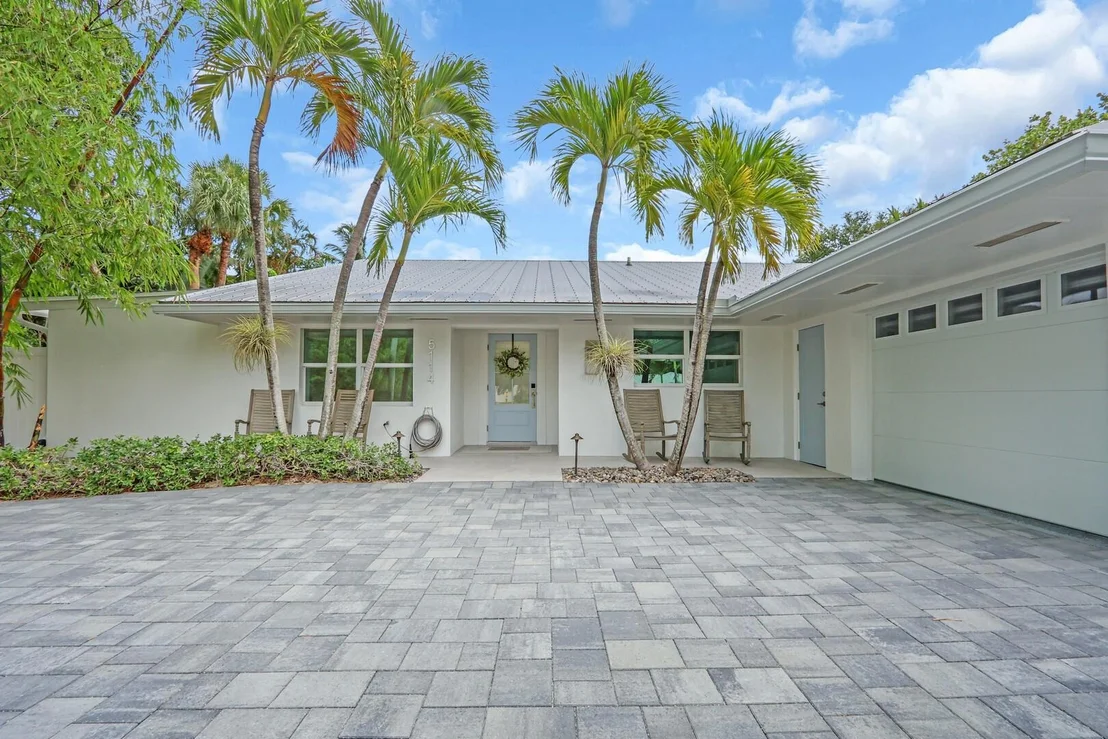 Photo of 5114 Laird Lane