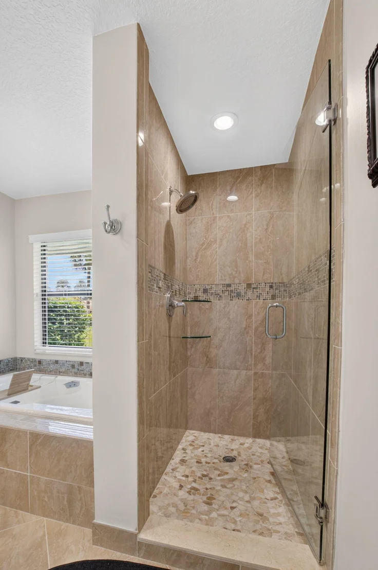 Photo of 6928 Villas Drive W