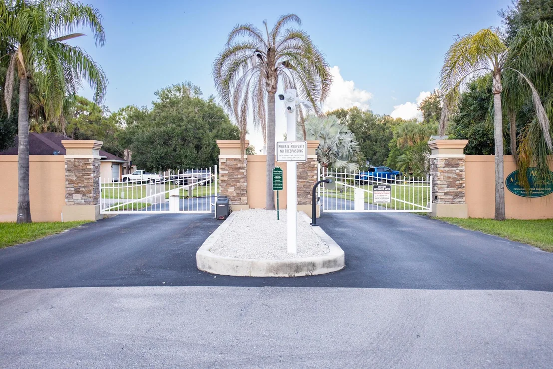 Photo of 1402 SE 12th Drive