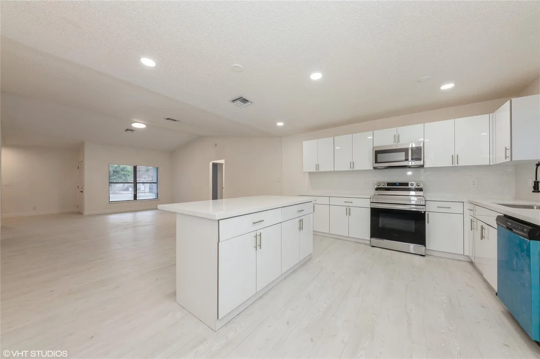 Photo of 7334 Willow Spring Circle