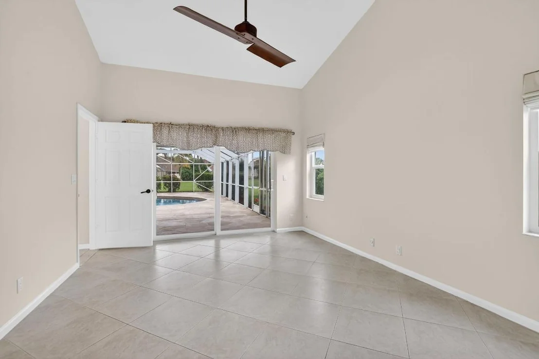 Photo of 10194 Canoe Brook Circle