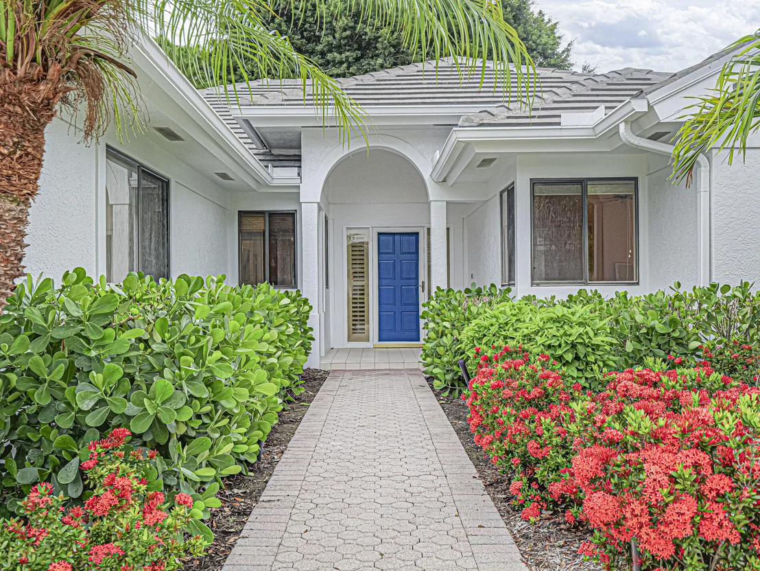 Photo of 3390 SE Putnam Court