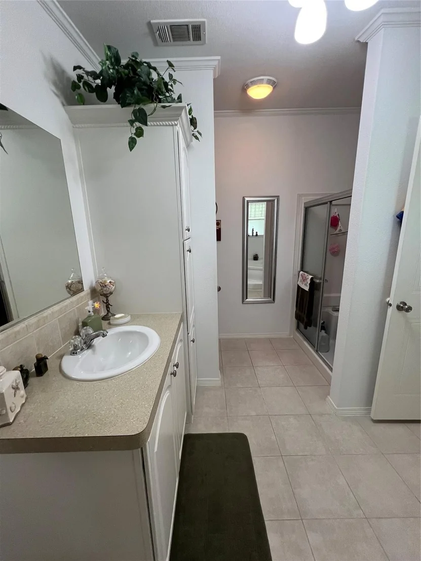 Photo of 4401 SW 10th Way