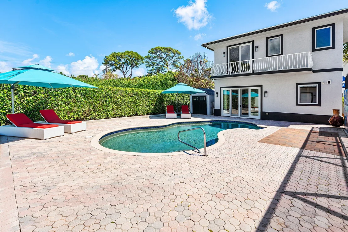 Photo of 5495 Hibiscus Road