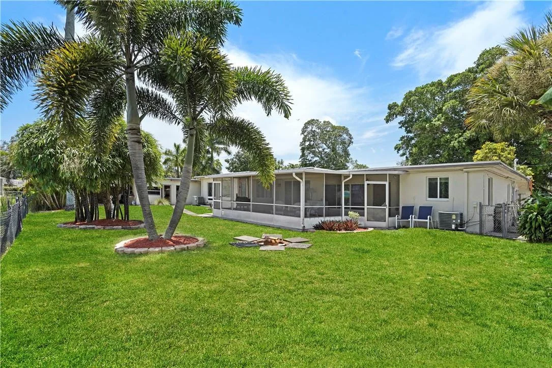 Photo of 1206 Pine Road