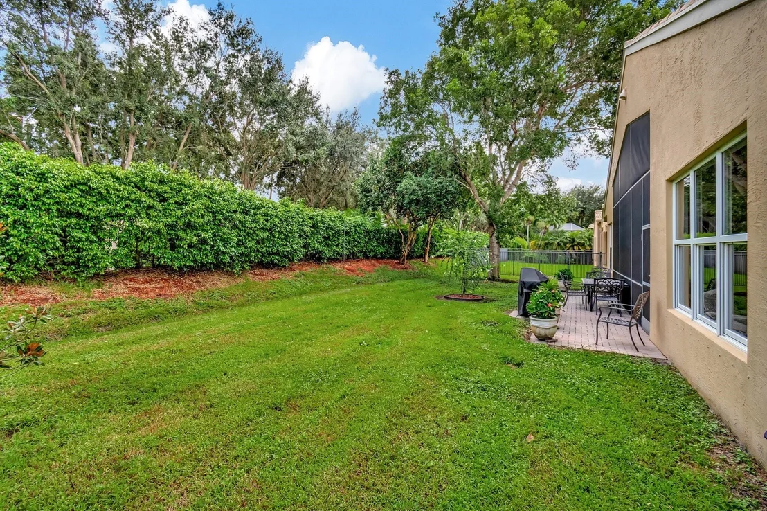 Photo of 6982 Springville Cove