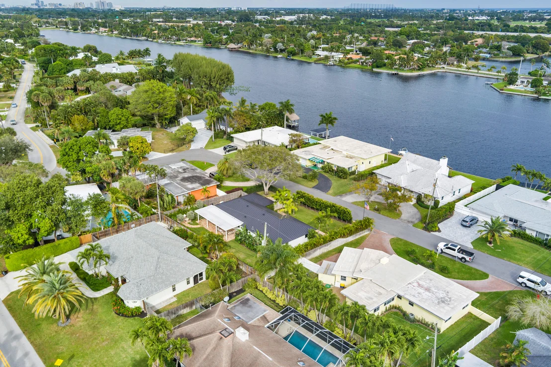 Photo of 7521 Edgewater Circle