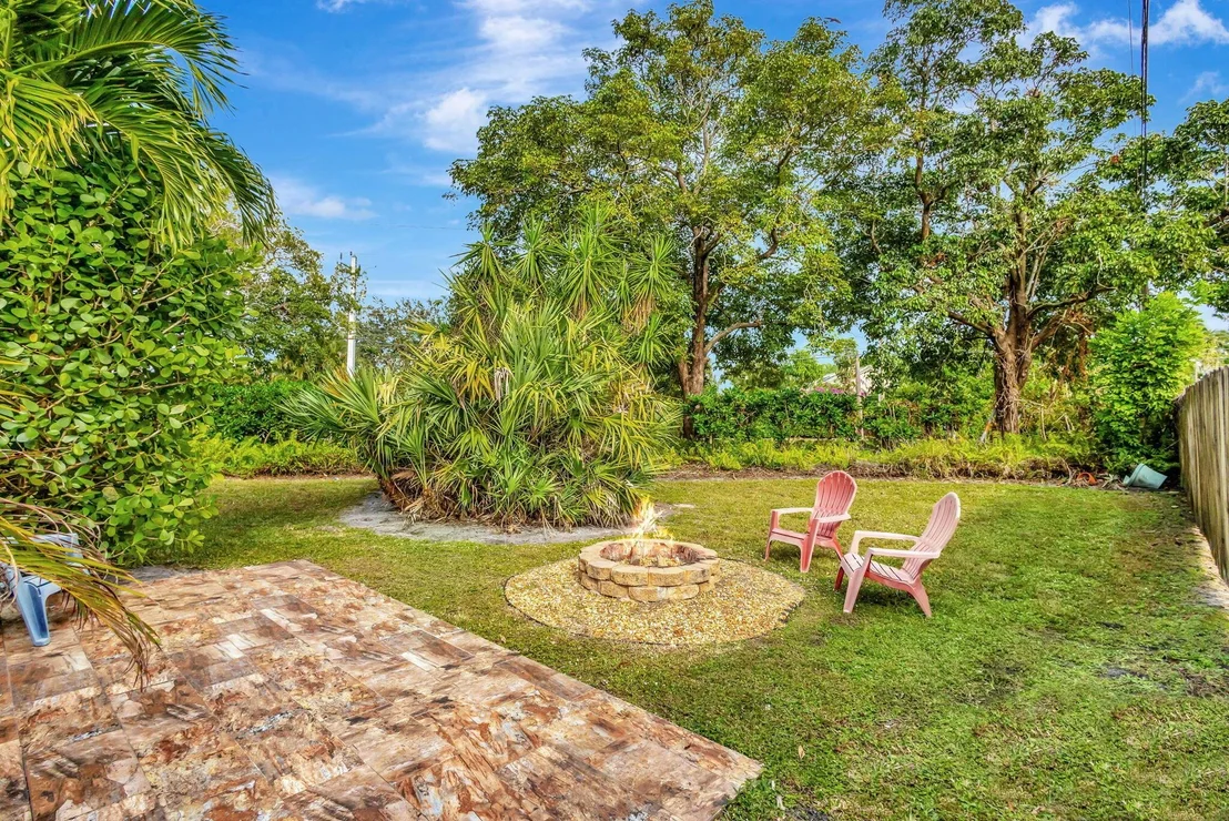 Photo of 9506 SE River Terrace
