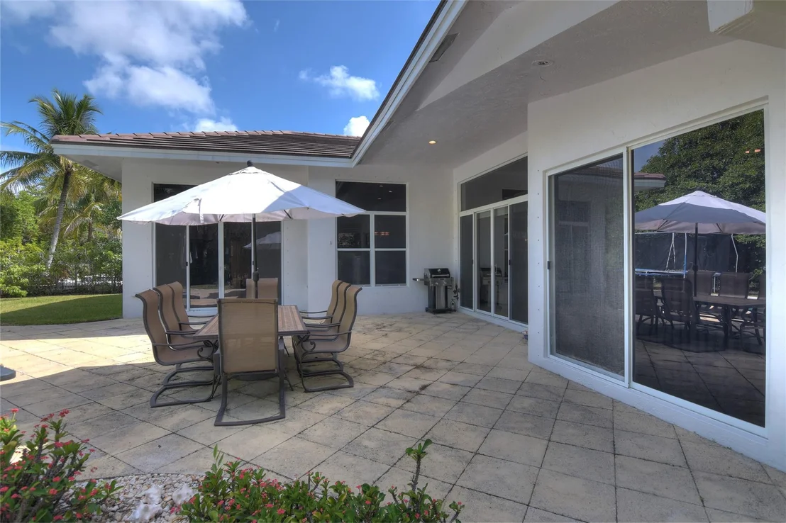Photo of 1125 Waterside Circle