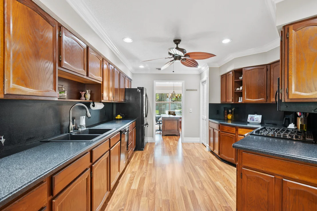 Photo of 965 Whippoorwill Row