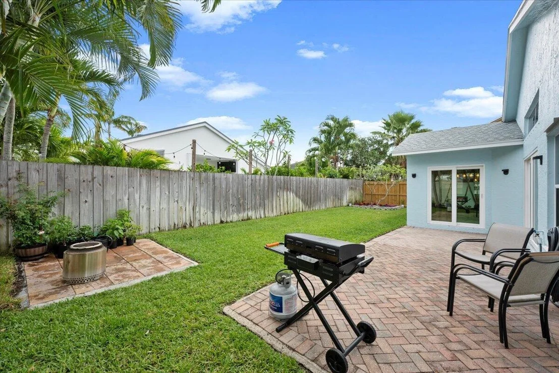 Photo of 6377 Barbara Street