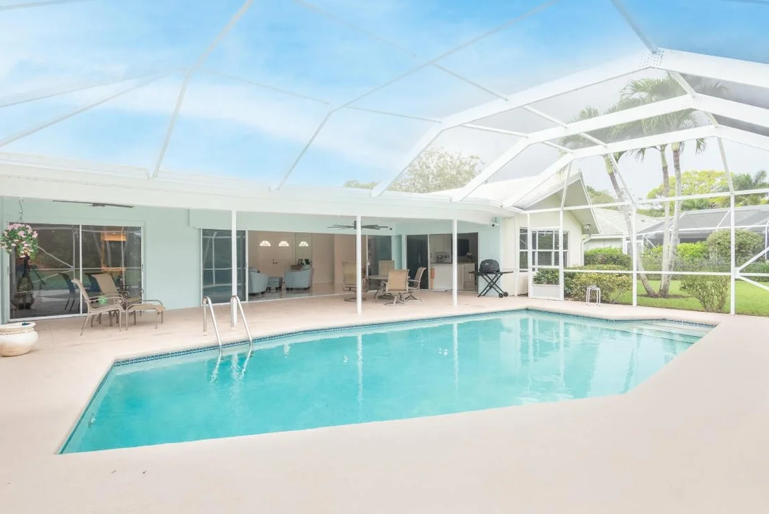 Photo of 2811 SE Fairway W