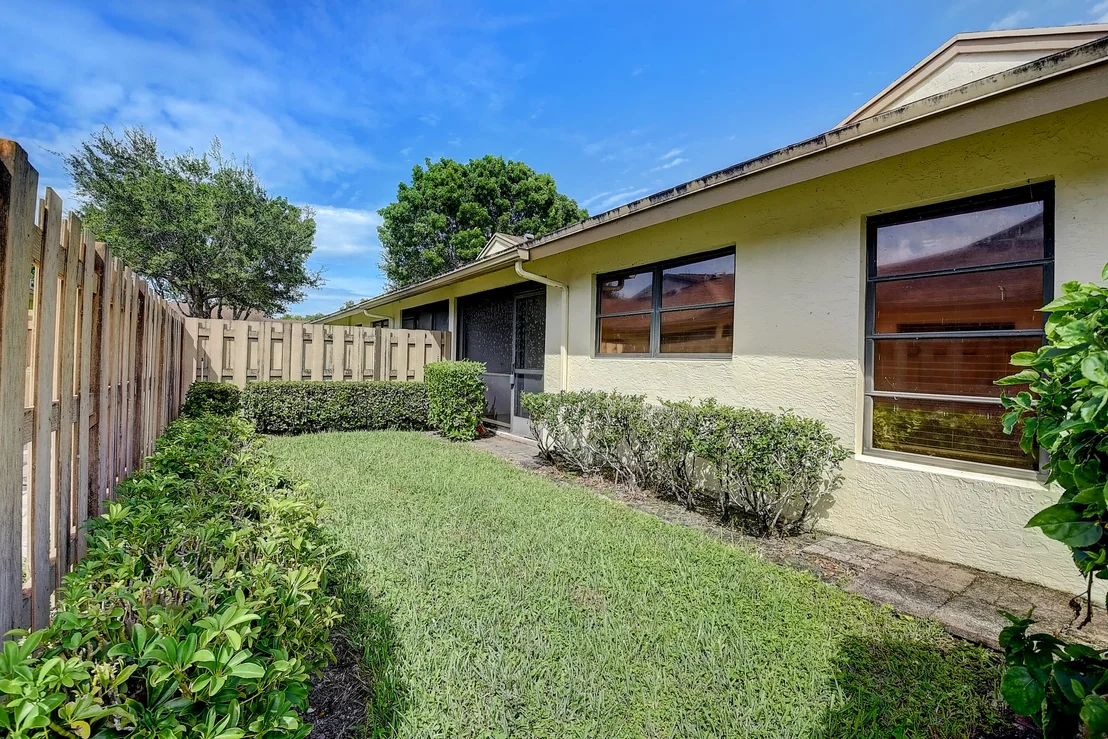 Photo of 8095 Windgate Drive