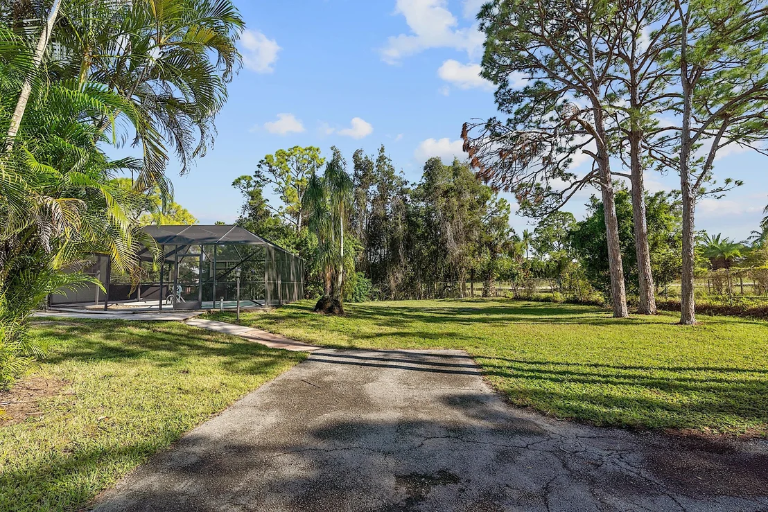 Photo of 11066 Orange Boulevard