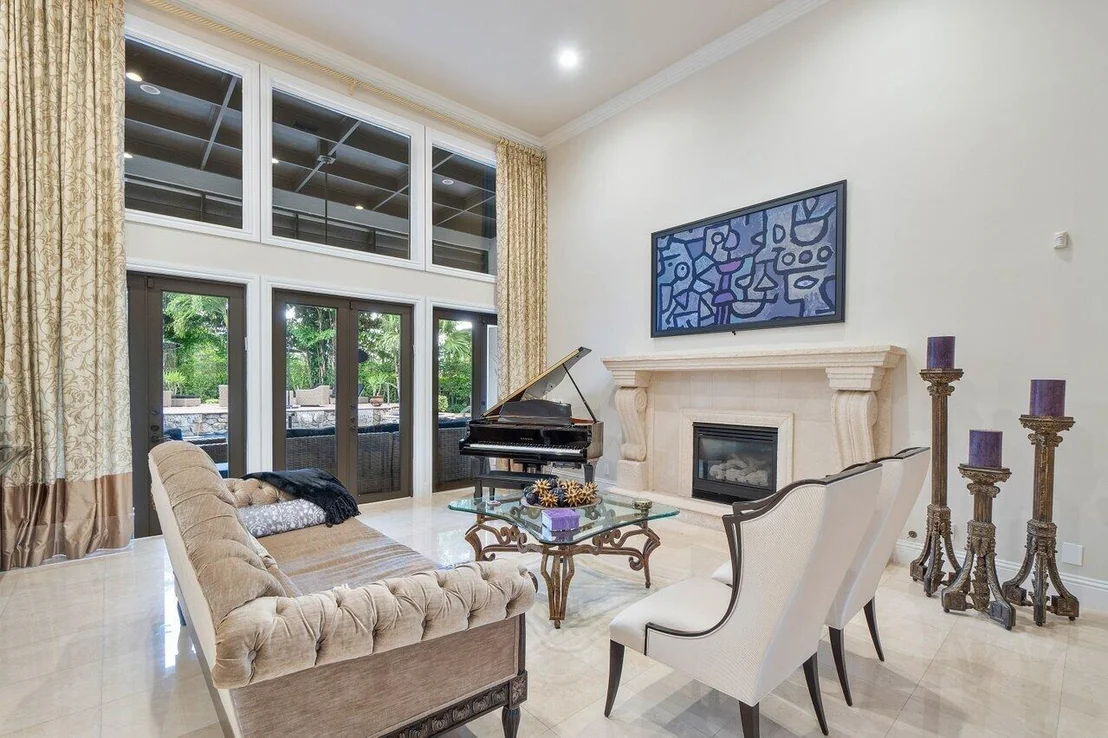 Photo of 5818 Windsor Terrace