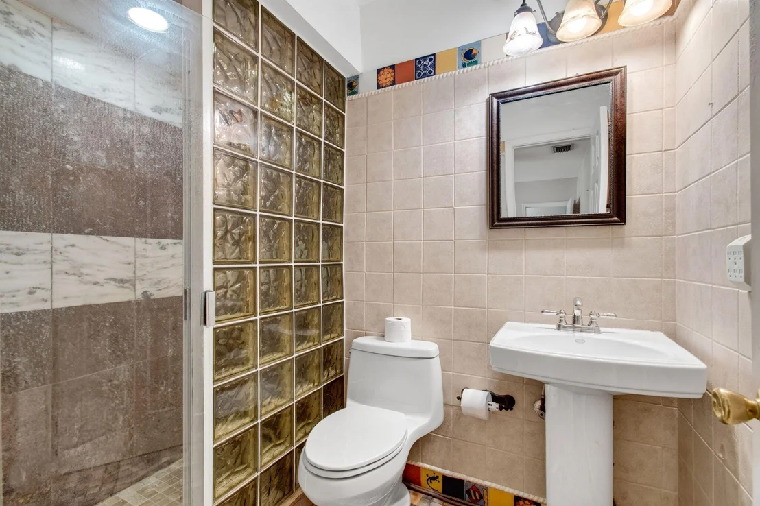 Photo of 5442 Sunrise Boulevard