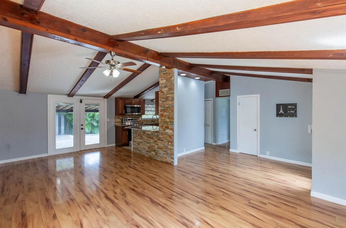 Photo of 3834 Mackinac Road