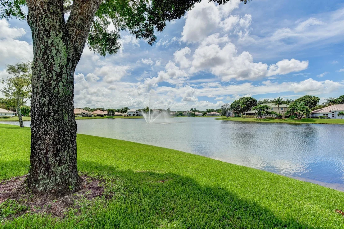 Photo of 1133 Egret Circle S