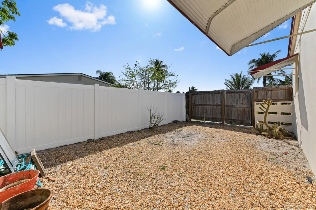 Photo of 144 Cayman Drive