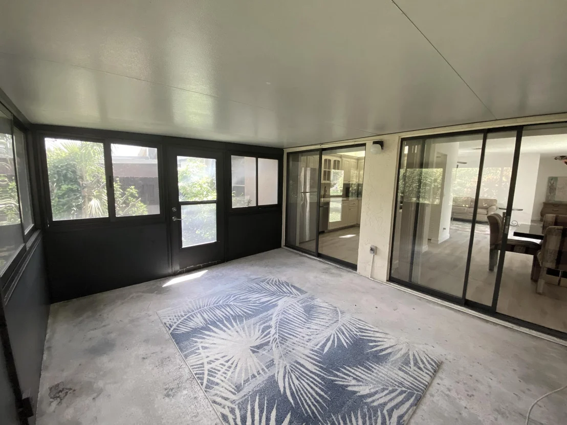 Photo of 5304 Mirror Lakes Boulevard