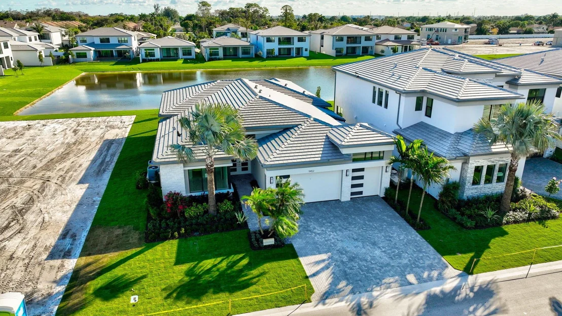 Photo of 9452 Riverside Park Drive