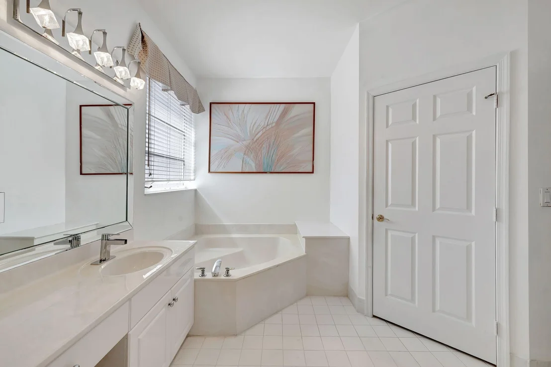 Photo of 5827 Seashell Terrace