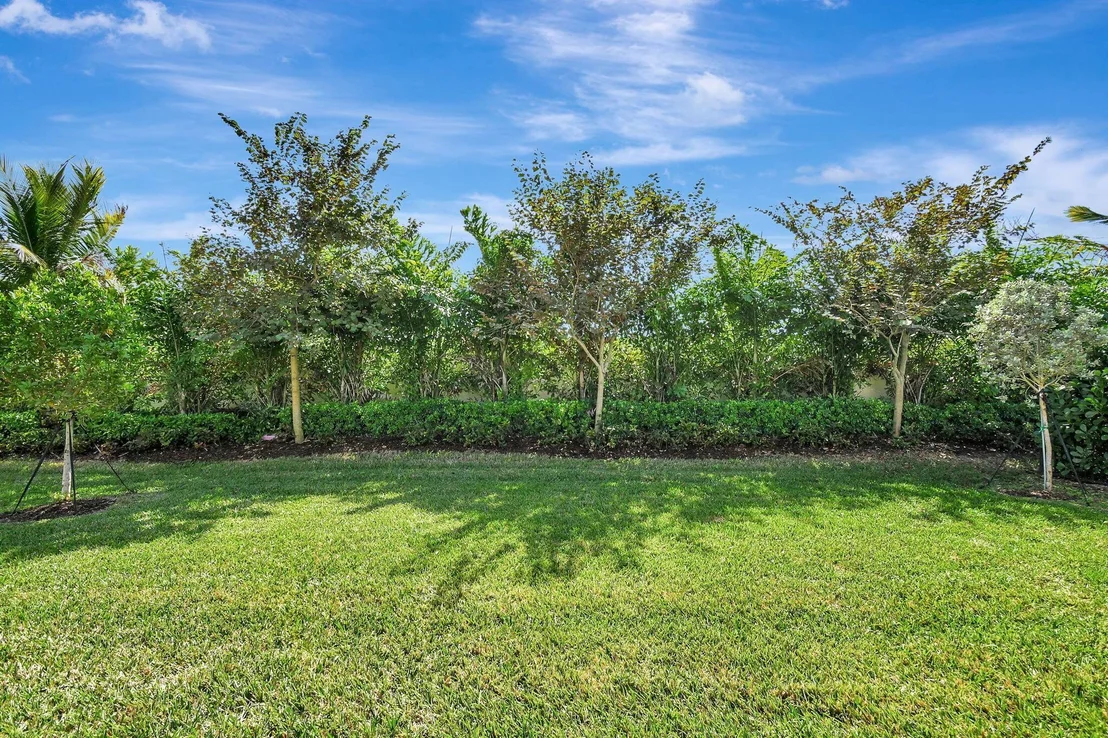 Photo of 9375 Mountain Pine Grove