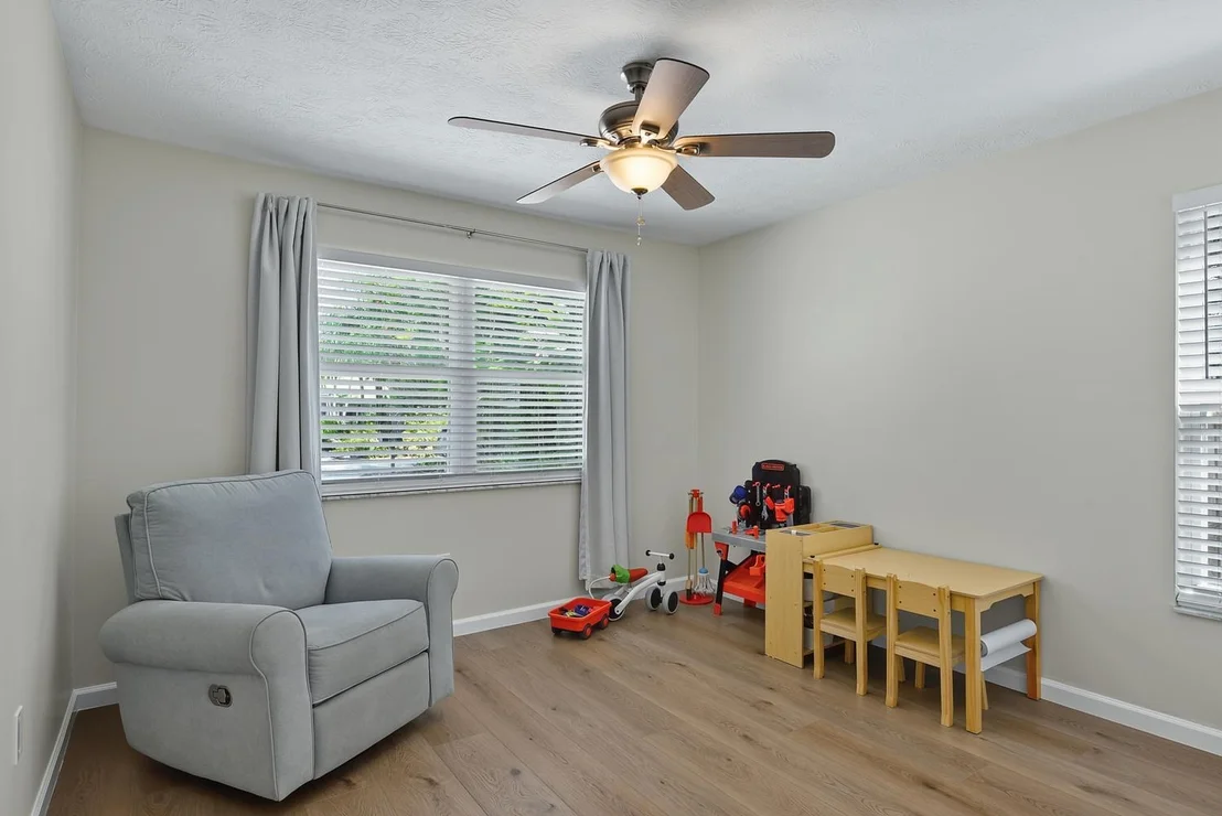 Photo of 4994 SE PINE KNOLL Way