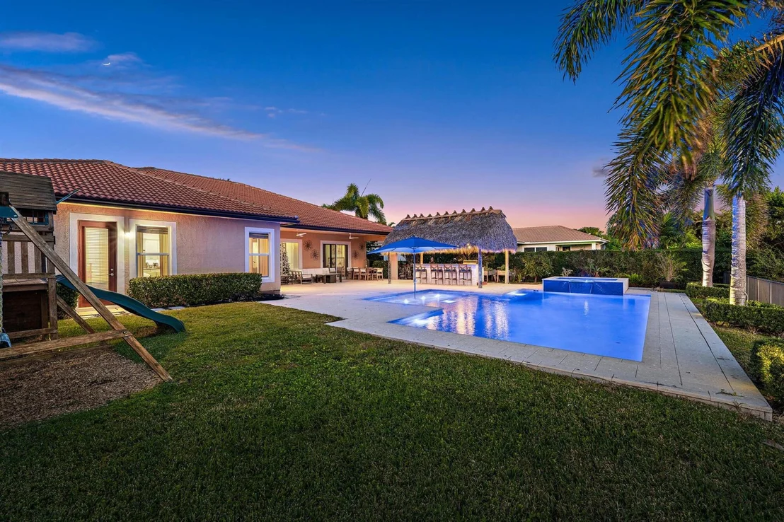 Photo of 112 Manor Circle