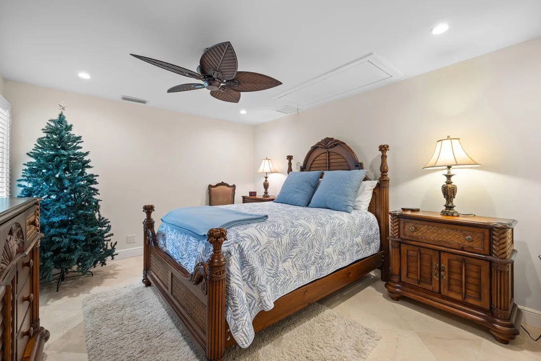 Photo of 163 River Drive