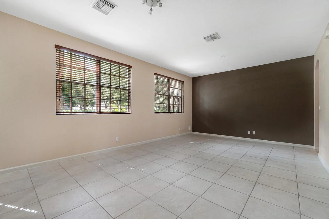 Photo of Unit B at 4611 Highgate Drive