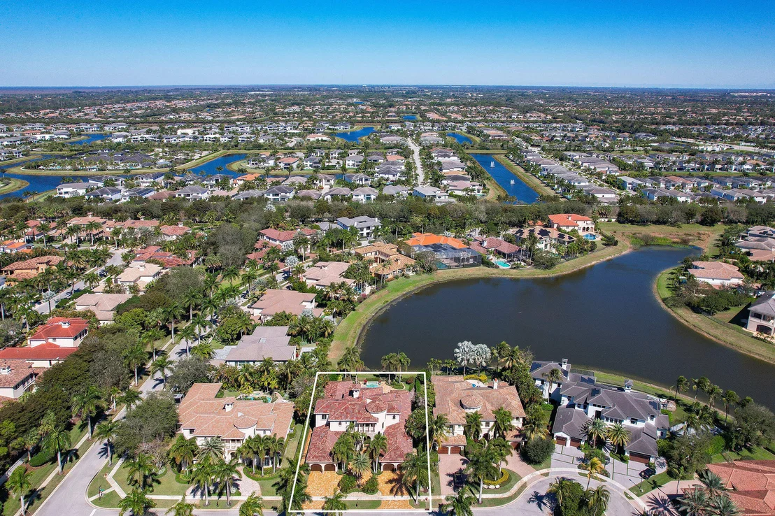 Photo of 9253 Este Lago Drive