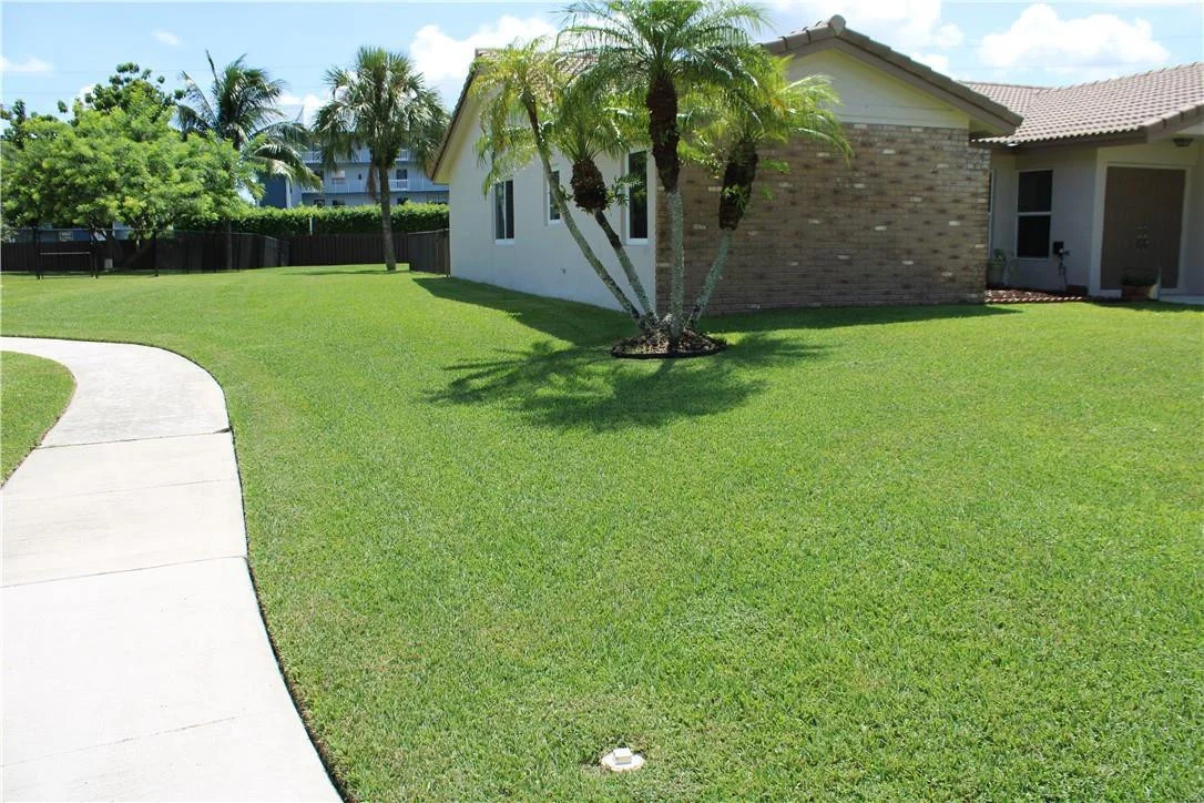 Photo of 7700 Sunflower Drive