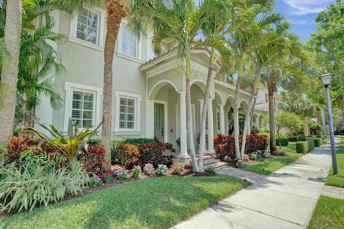 Photo of 115 Edenberry Avenue