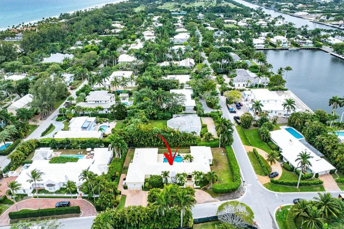 Photo of 450 Banyan Road