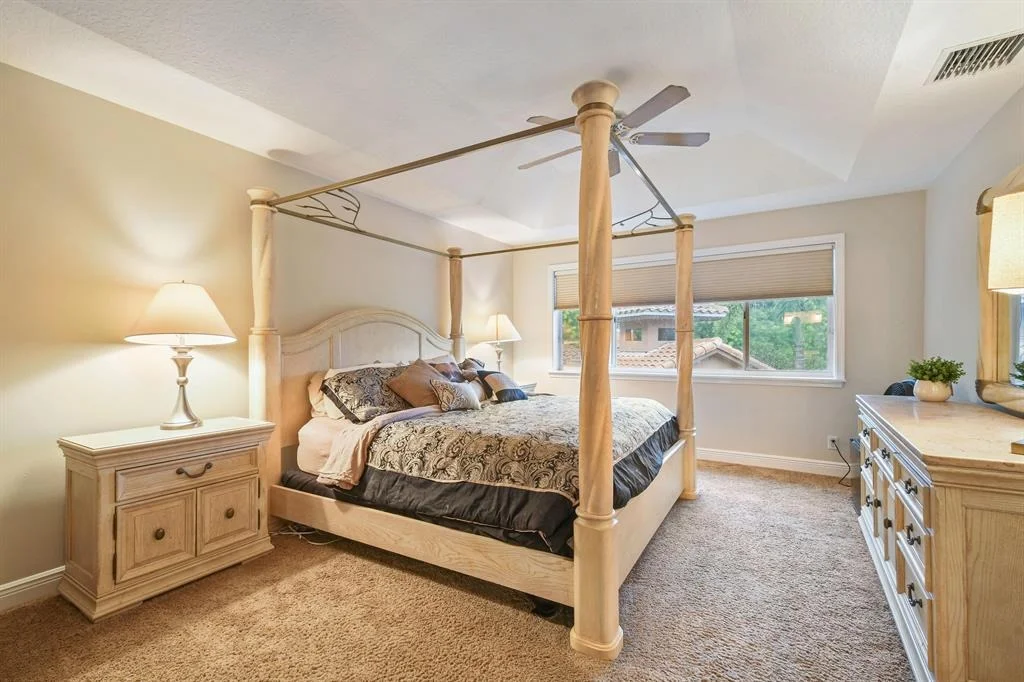 Photo of 352 Kingfisher Drive