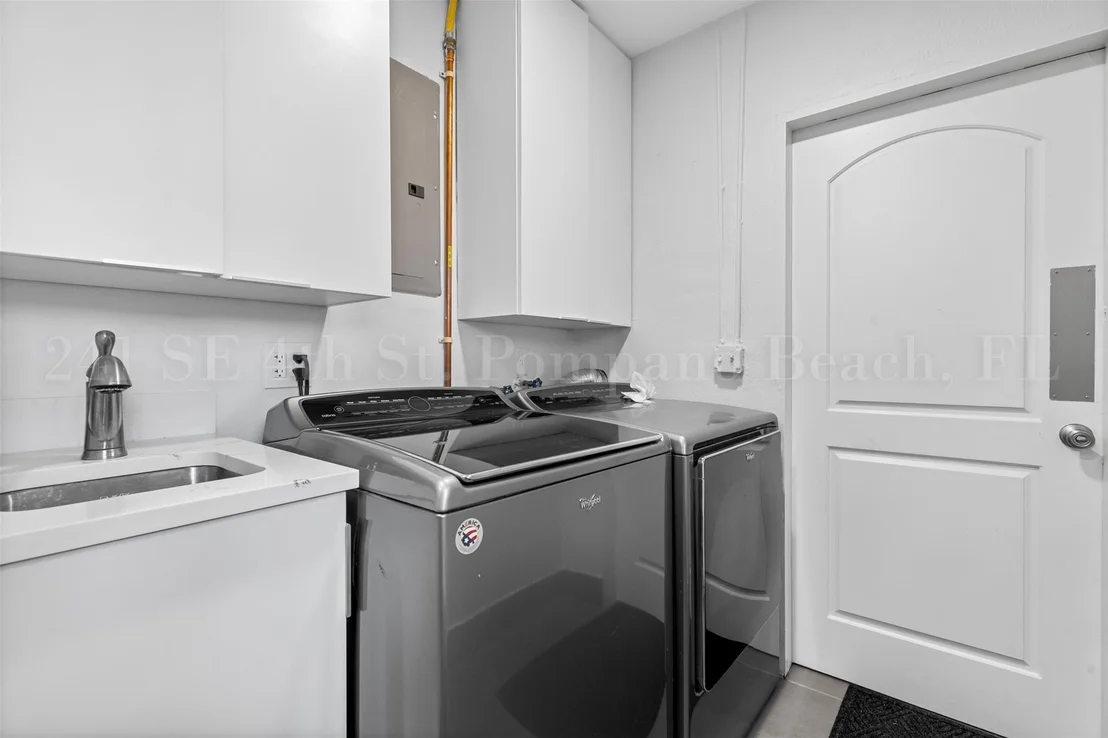 Photo of 241 SE 4th Street