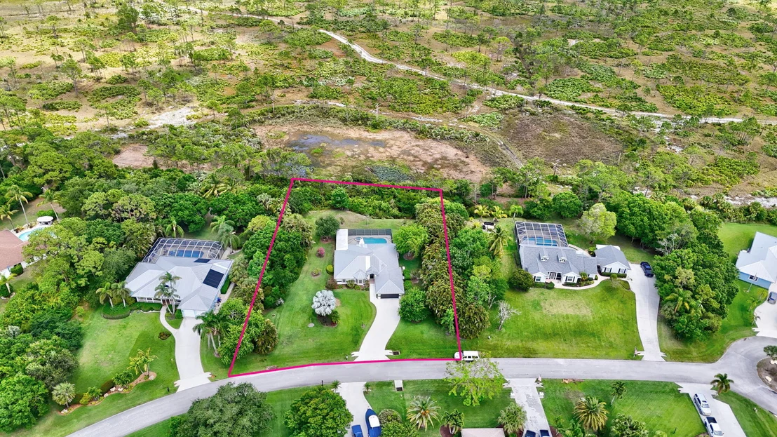 Photo of 895 SE Waterside Way