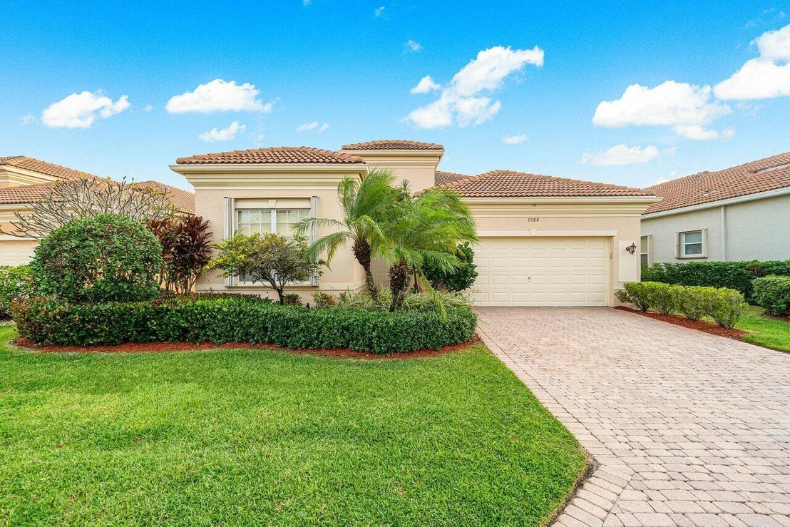 Photo of 7088 Demedici Circle