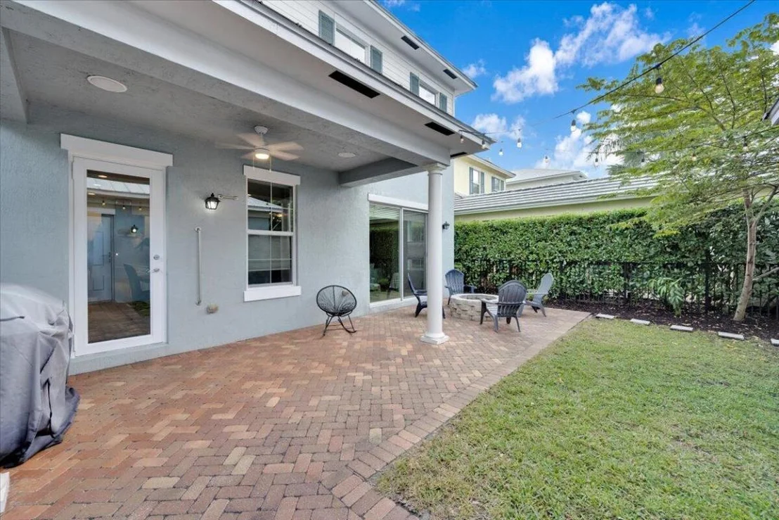 Photo of 120 W Bay Cedar Circle